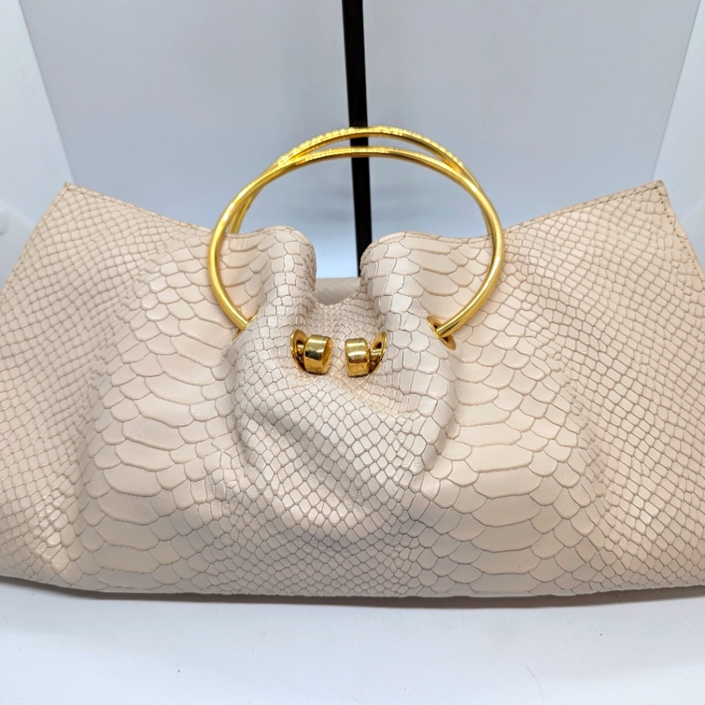 Gorgeous Bon Bonite clutch/crossbody Pink reptile scale leather bag